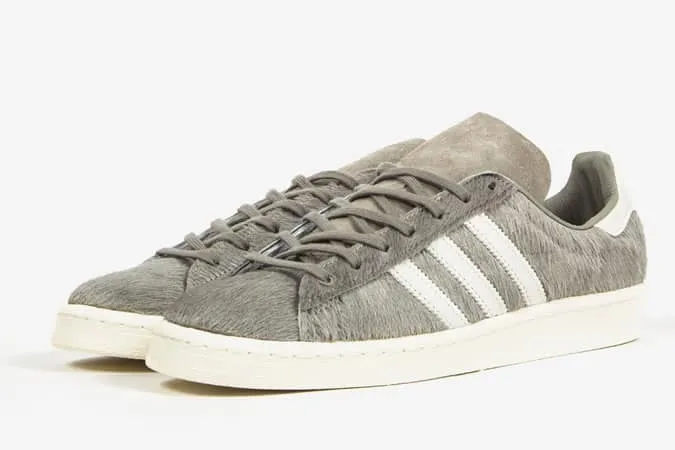 Dụng cụ huấn luyện tóc cho ngựa pony của adidas campus 80s