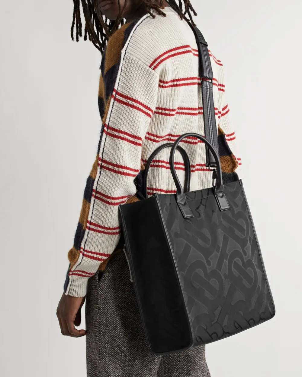 Các loại túi man - túi tote của burberry