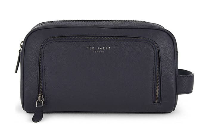 Những bộ quần áo nam mới tốt nhất để mua ngay bây giờ 2 Ted baker onyahed wash bag