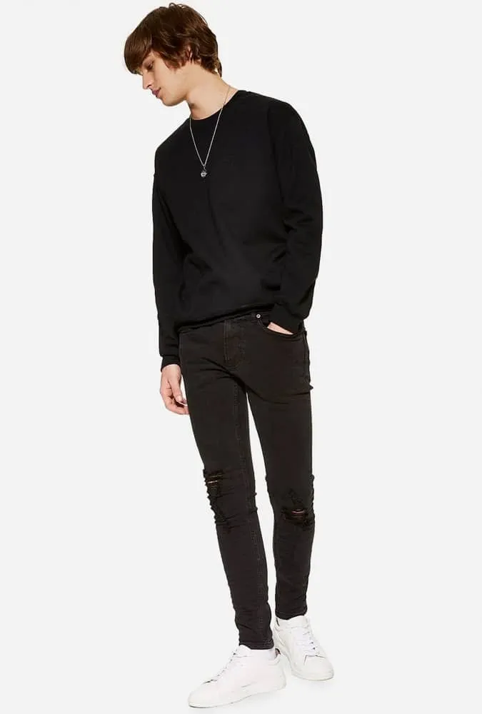 Xịt rửa vết rách màu đen topman trên quần jean