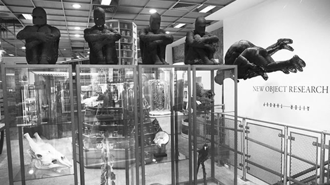 Bộ sưu tập quần áo nam của aitor throup