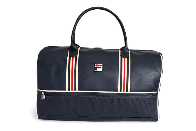 Những bộ quần áo nam mới tốt nhất để mua ngay bây giờ 16 Fila vintage holdall
