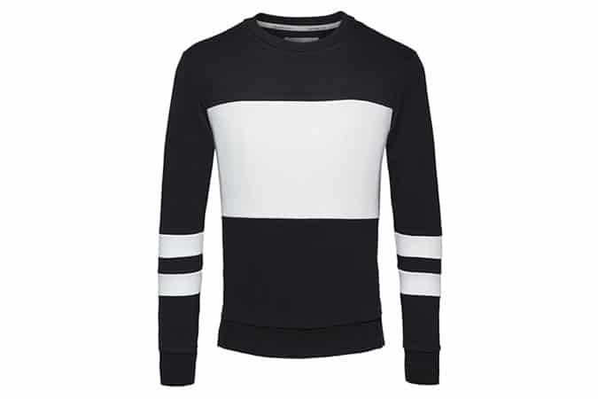 Những bộ quần áo nam mới tốt nhất để mua ngay bây giờ 17 Áo len tương phản calvin klein hoop
