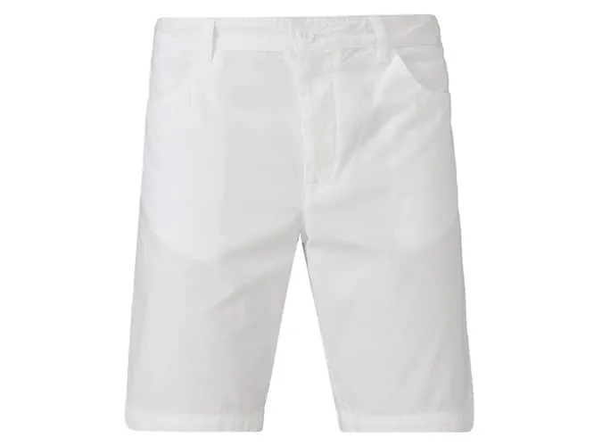 Quần short trắng benetton