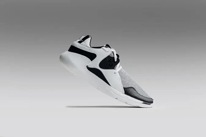 Y-3 qr run trainers