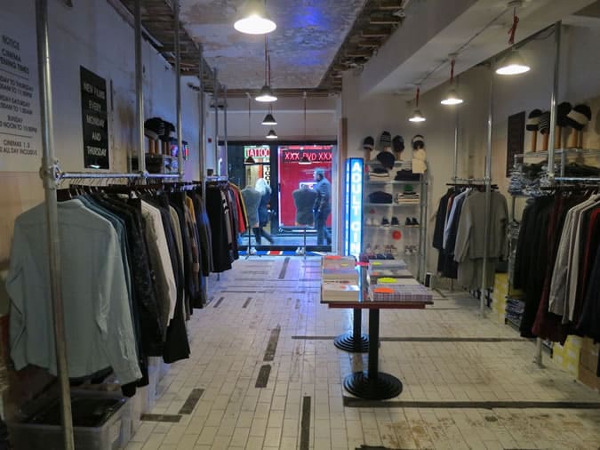 Hentsch man xxxmas pop-up