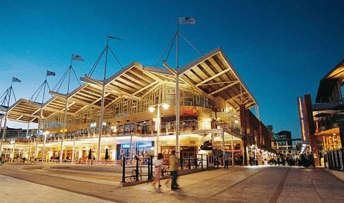 Trung tâm mua sắm gunwharf quays outlet