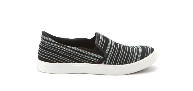 United nude kết hợp phong cách nam và nữ