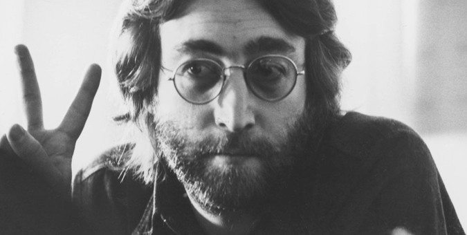 River Island x War Child: Áo phông lấy cảm hứng từ John Lennon