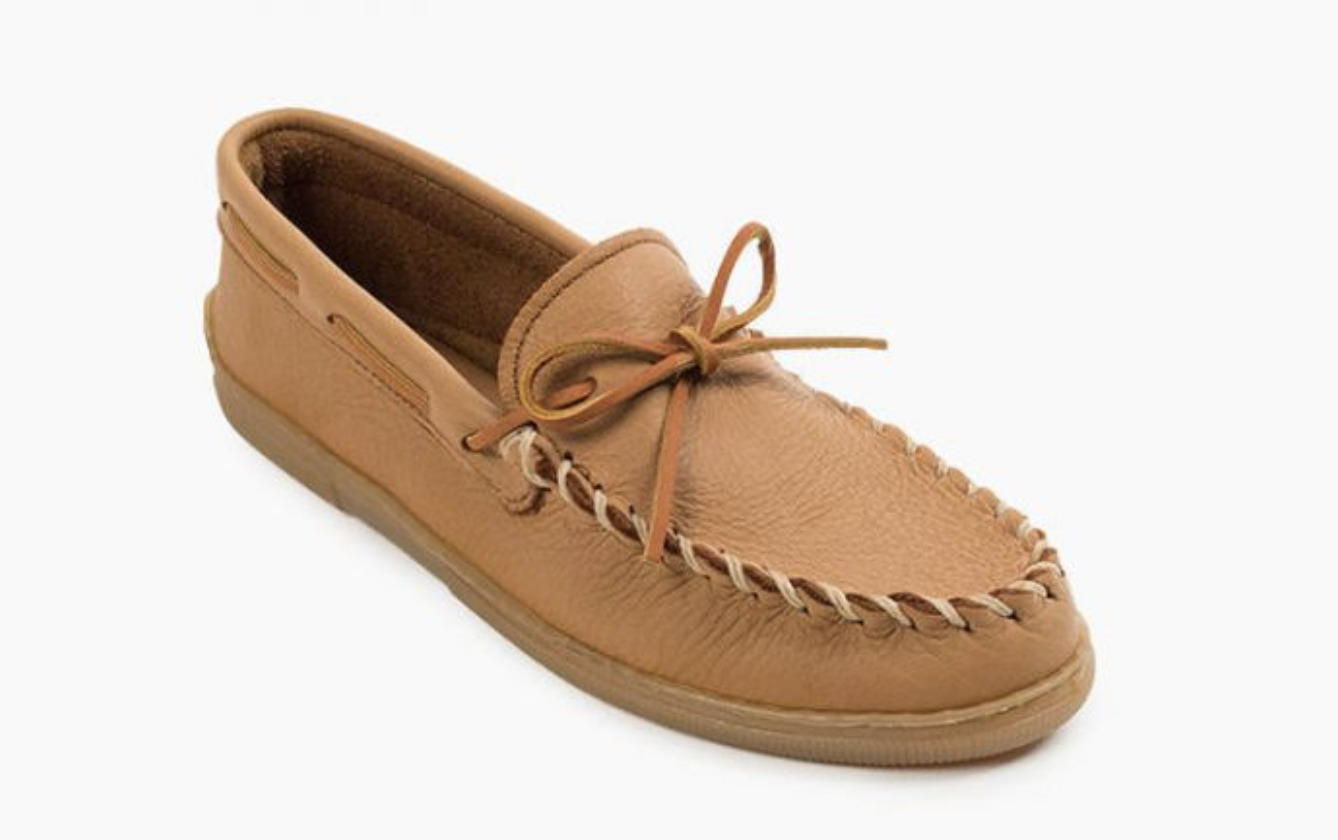 Dép nam minnetonka