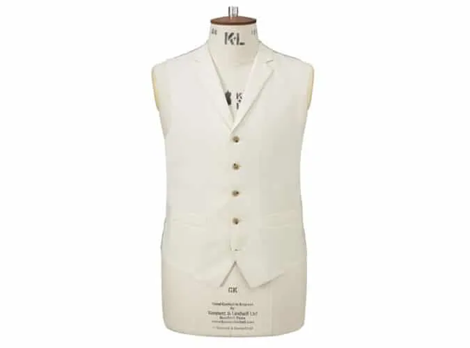 Váy kem waistcoat