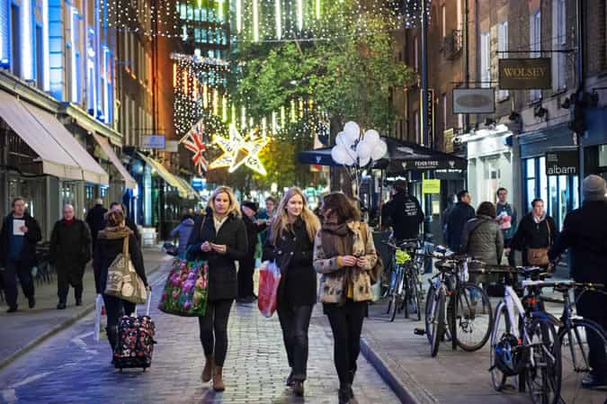 The seven dials x st martin's courtyard christmas shopping night out 1 The seven dials và st martin's courtyard đi chơi đêm mua sắm giáng sinh