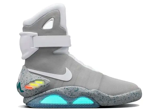 Nike air mag trở lại tương lai