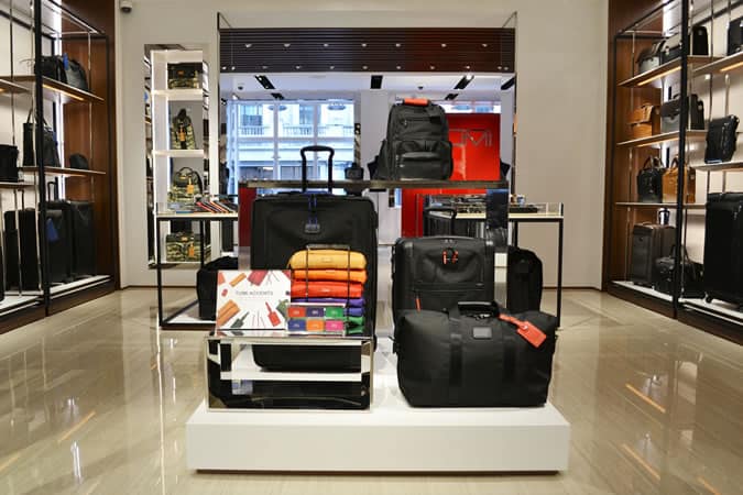 Tumi khai trương flagship mới của london 2 Cửa hàng tumi