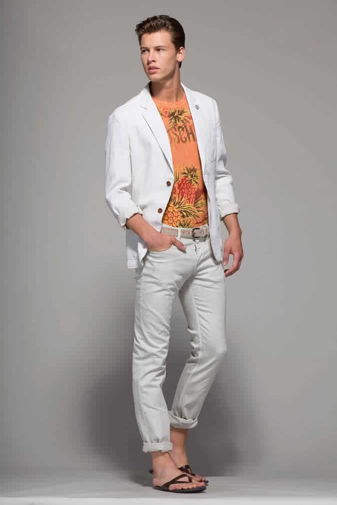 Bộ sưu tập xuân / hè 2013 của love moschino