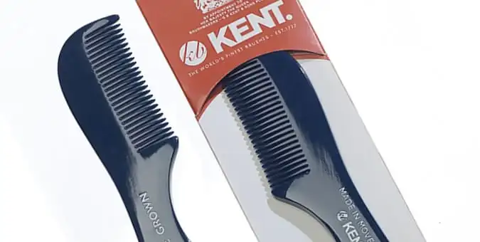 Kent Brushes Movember ria mép lược