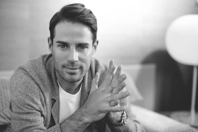 Jamie redknapp để quảng cáo mỹ phẩm avon