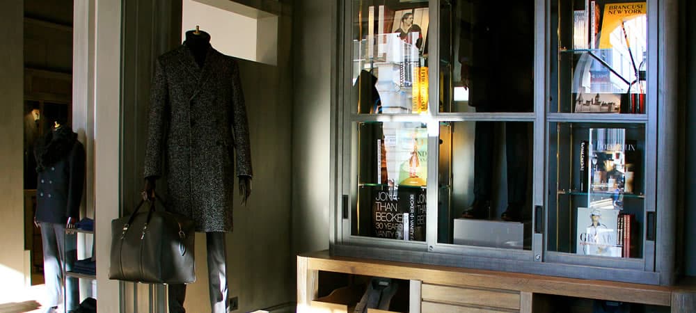 Gieves & Hawkes Mở cửa hàng sách Pop-Up