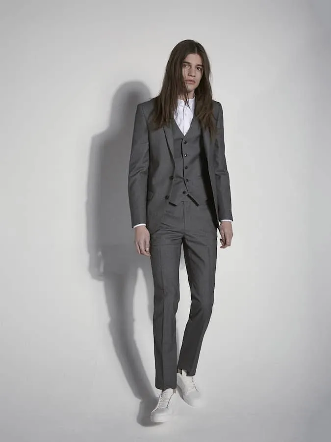 Farah tailoring shot 1 - bản sao