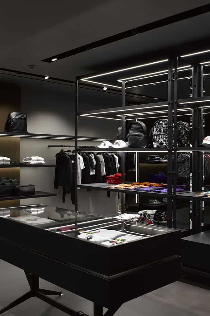 Dsquared2 mở cửa hàng flagship ở london 9 Cửa hàng dsquared2 london