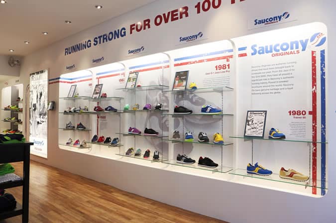 Cửa hàng bật lên saucony london 11 Cửa hàng bật lên saucony london