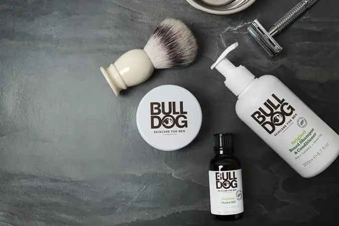 Dãy râu và cạo râu bulldog