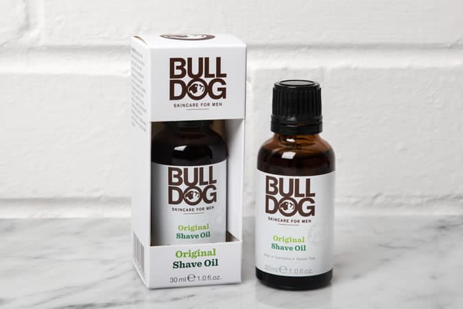 Dãy râu và cạo râu bulldog