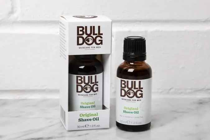 Dãy râu và cạo râu bulldog