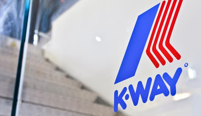 K-way mở cửa hàng london