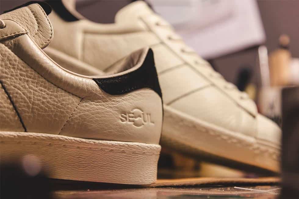 Adidas cho phép cửa hàng giày thể thao hàn quốc tạo ra những siêu sao của riêng mình 23 Kasina x adidas originals superstar 80s