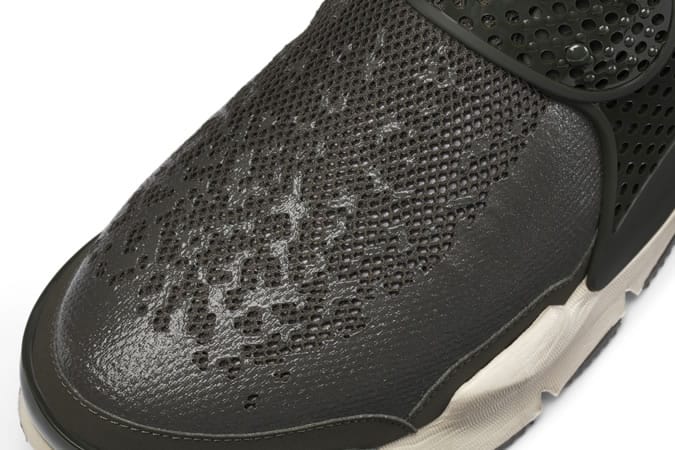 Nike x stone island sock dart