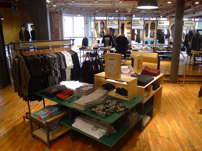 Cửa hàng urban outfitters leicester