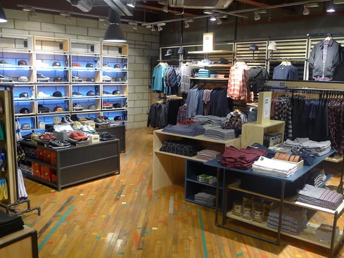 Cửa hàng urban outfitters leicester