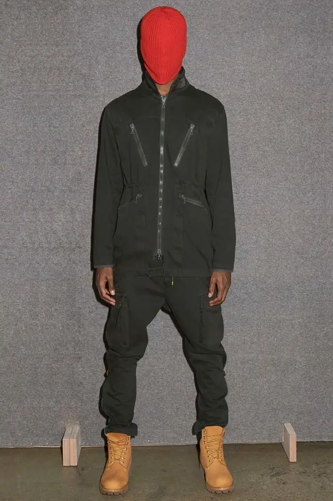 Apc x kanye ra mắt