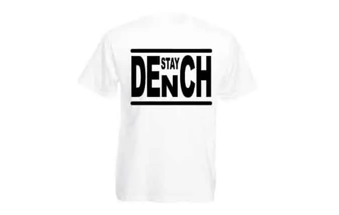 Áo phông có logo stay dench cổ điển