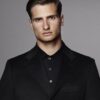 Thom sweeney mở cửa hàng may sẵn đầu tiên