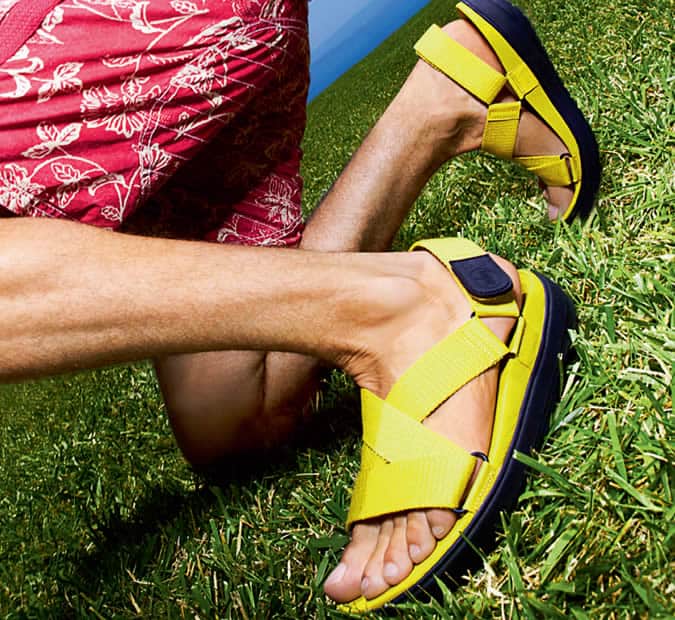 Sách nhìn về bộ sưu tập giày fitflop ss13