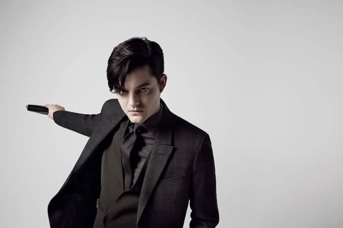 Sam riley cho bộ sưu tập ermenegildo zegna couture aw14