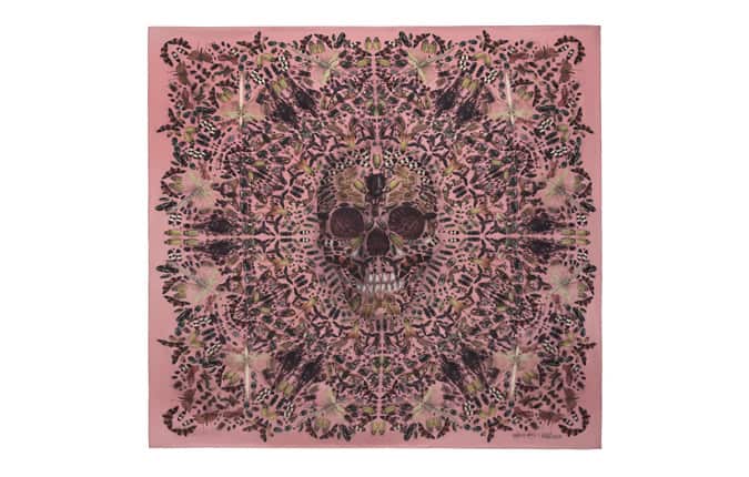 Mcqueen & hirst combine cho kỷ niệm 10 năm