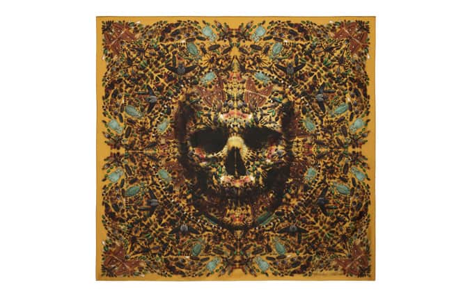 Mcqueen & hirst combine cho kỷ niệm 10 năm