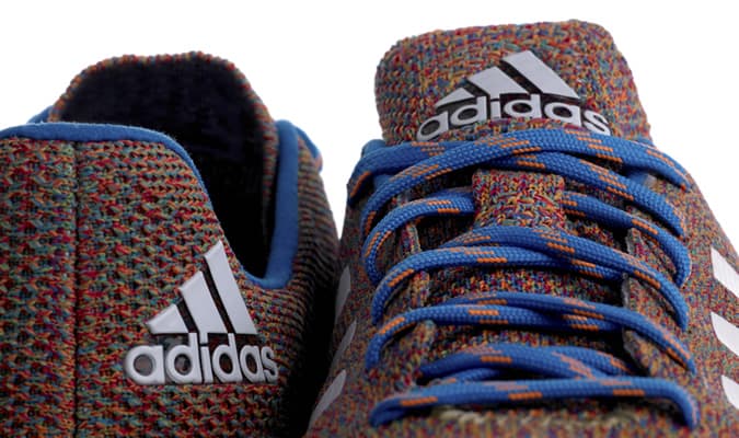 Adidas đã ra mắt giày bóng đá dệt kim đầu tiên trên thế giới