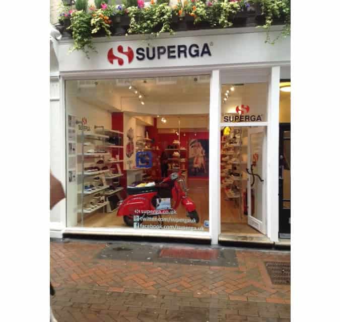 Superga định vị lại cửa hàng flagship ở london