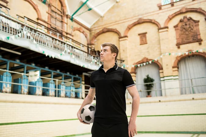 Cái nhìn đầu tiên: hạng nhất bóng đá tự do river island 8 River island world cup quần áo nam