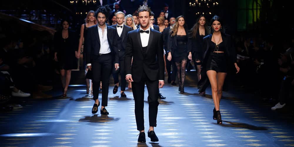 Những người có ảnh hưởng trên mạng xã hội trên sàn diễn Dolce & Gabbana