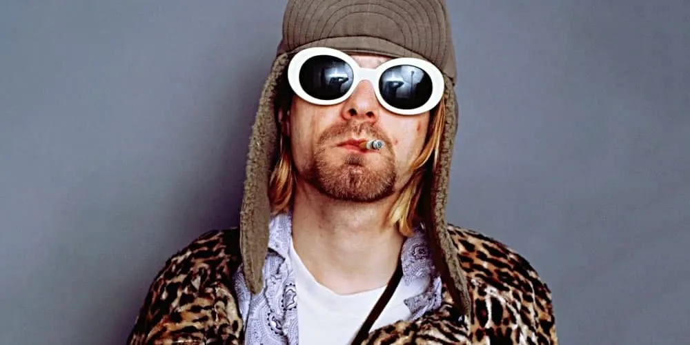 Kurt cobain đeo kính râm trắng