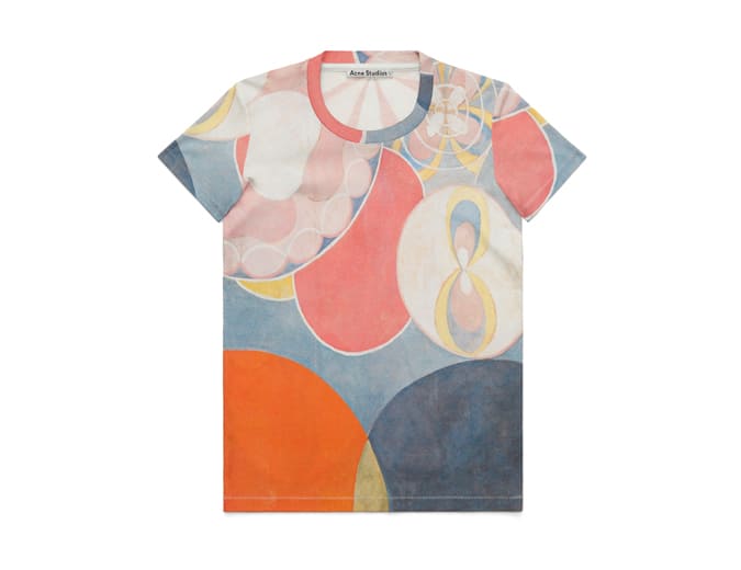 Acne studios x hilma af klint: nghệ thuật đeo được