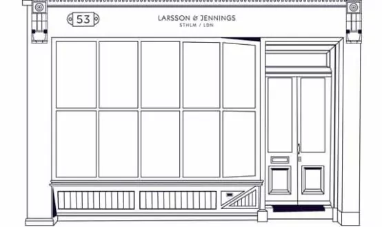 Larsson & Jennings để mở chiến hạm London
