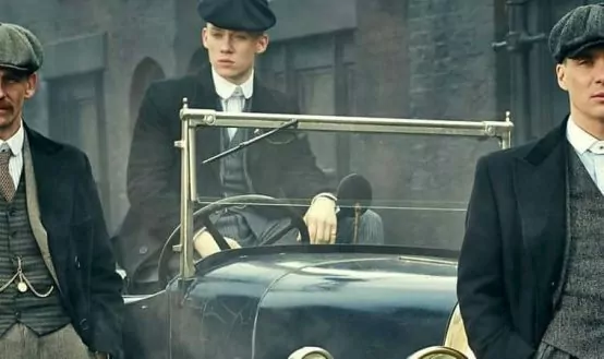 Trang phục của Peaky Blinders: Làm thế nào để có được vẻ ngoài của Shelby