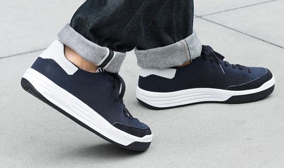 Adidas cập nhật The Rod Laver With Primeknit