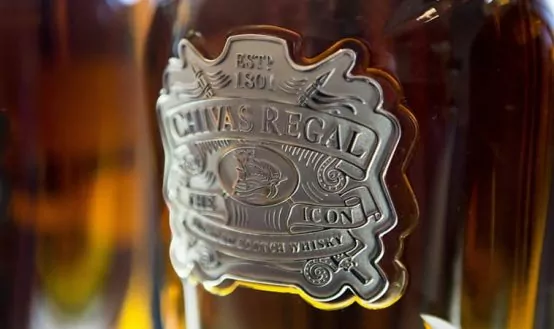 Rượu Whisky trị giá 2.000 bảng của Chivas Regal chắc chắn không phải để trộn với coke